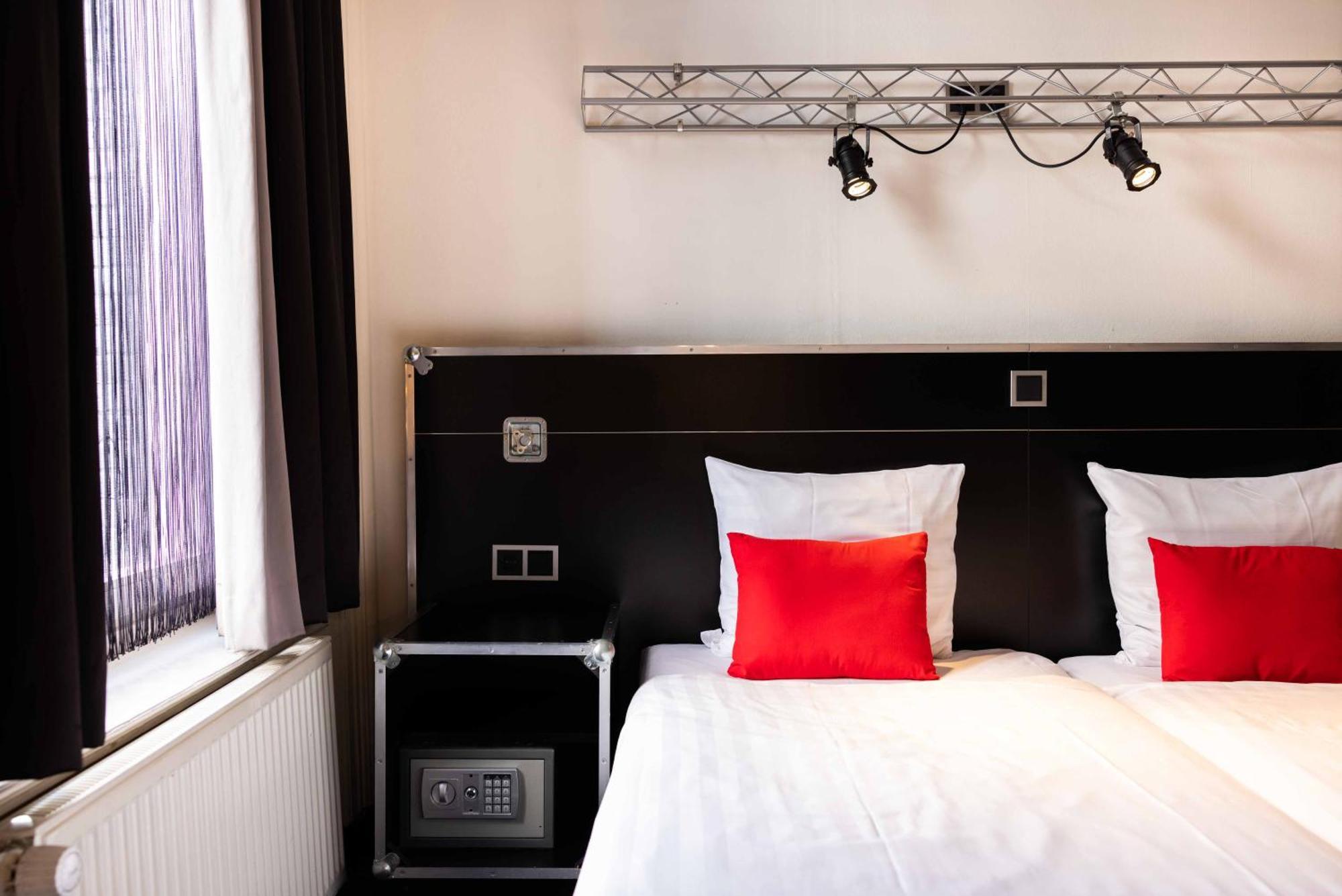 Standard Double or Twin Room,1516412713:JPEG