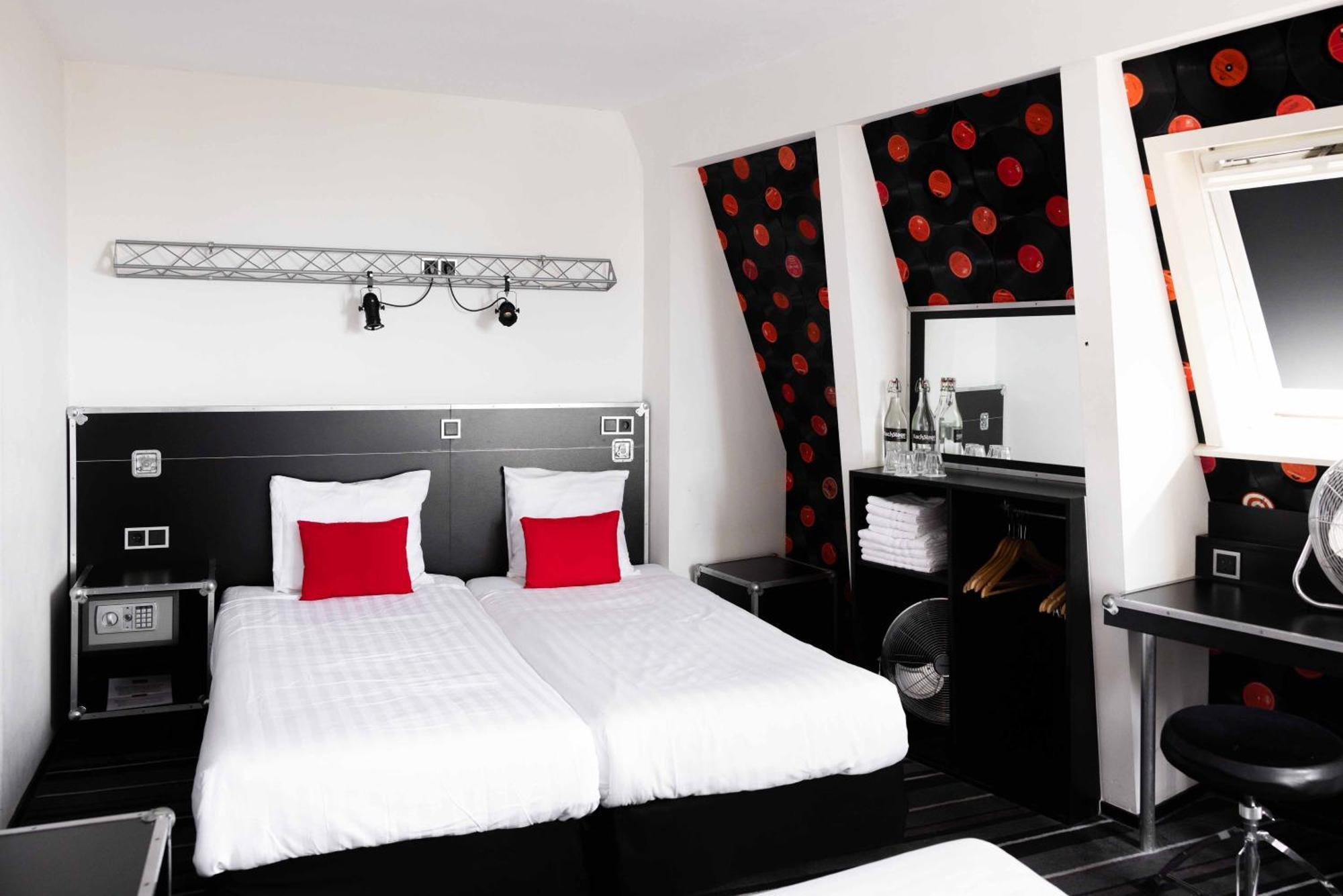 Quadruple Room,1516412971:JPEG