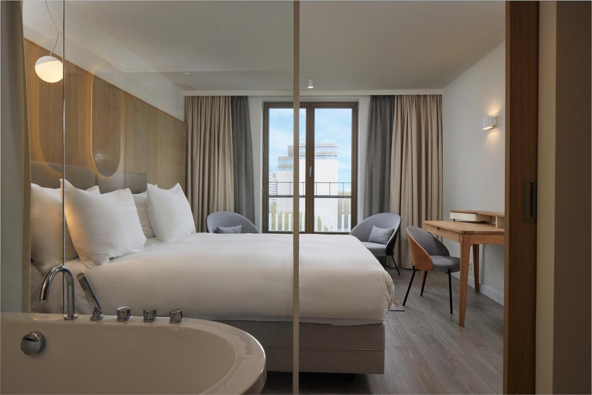 Superior Suite,1538254870:JPEG