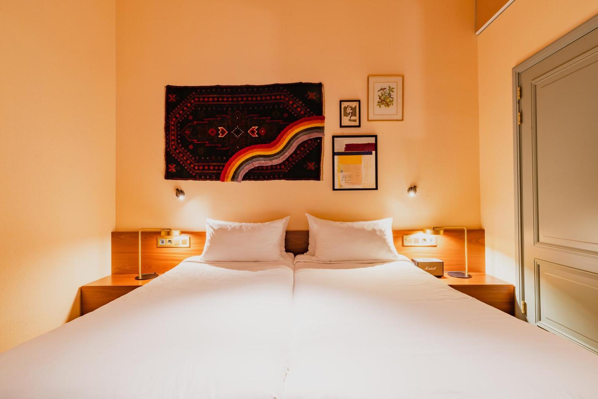 Indoor Double or Twin Room No Direct Daylight,1588360191:JPEG