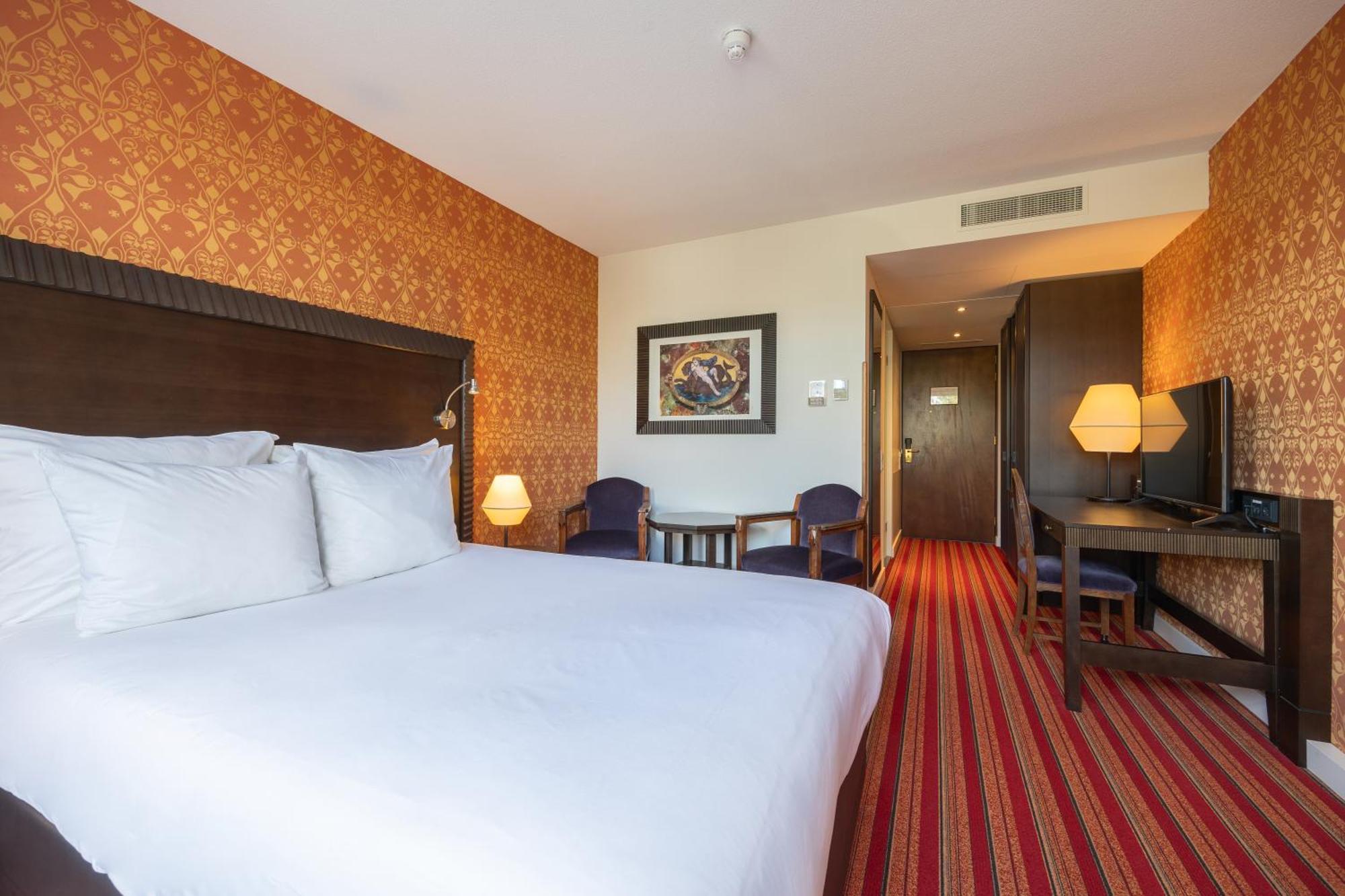 Single Room,1592874919:JPEG