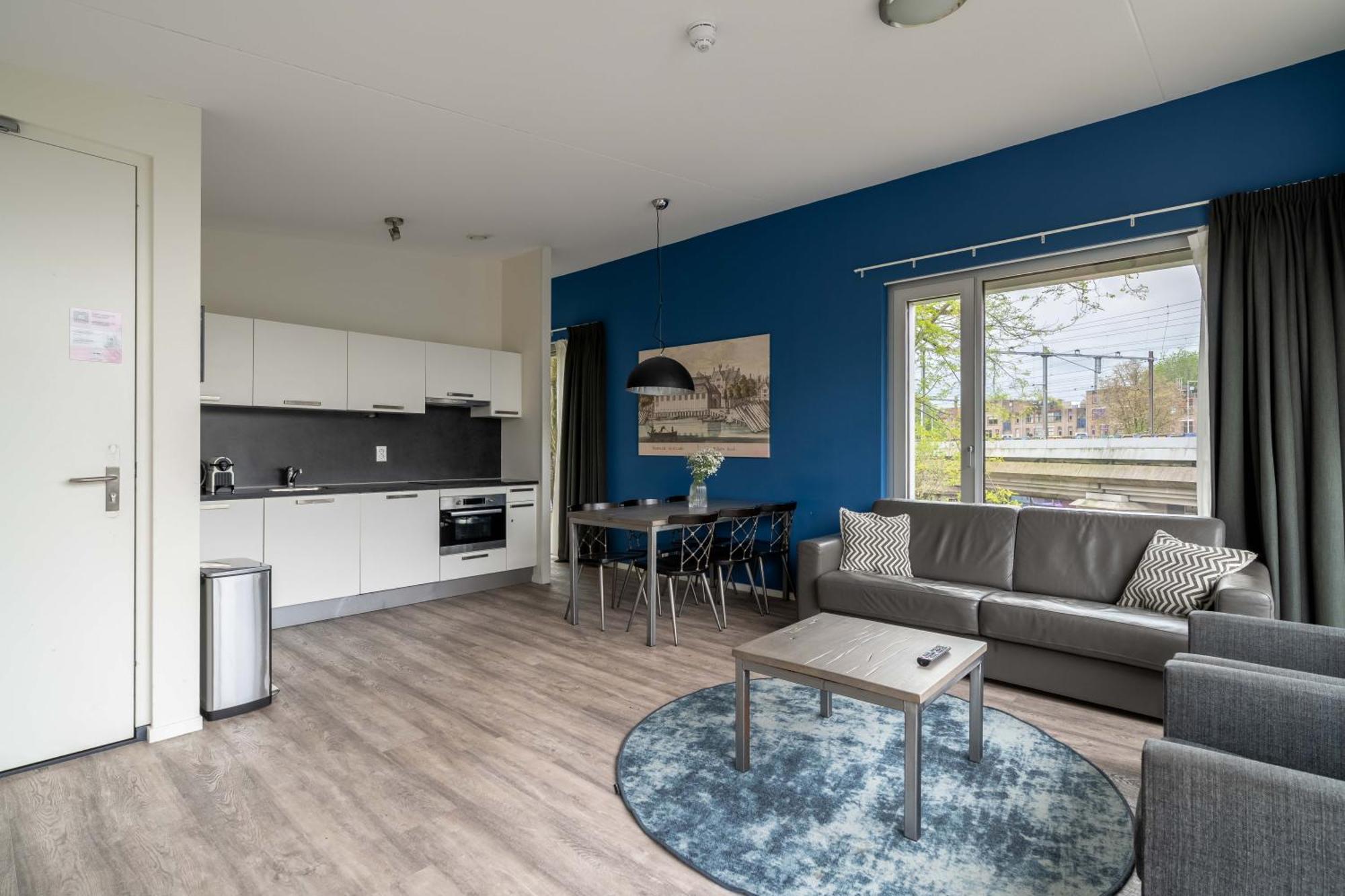 Extra Large 2 Bedroom Apartment Sofa Bed Canal view,1596068680:JPEG