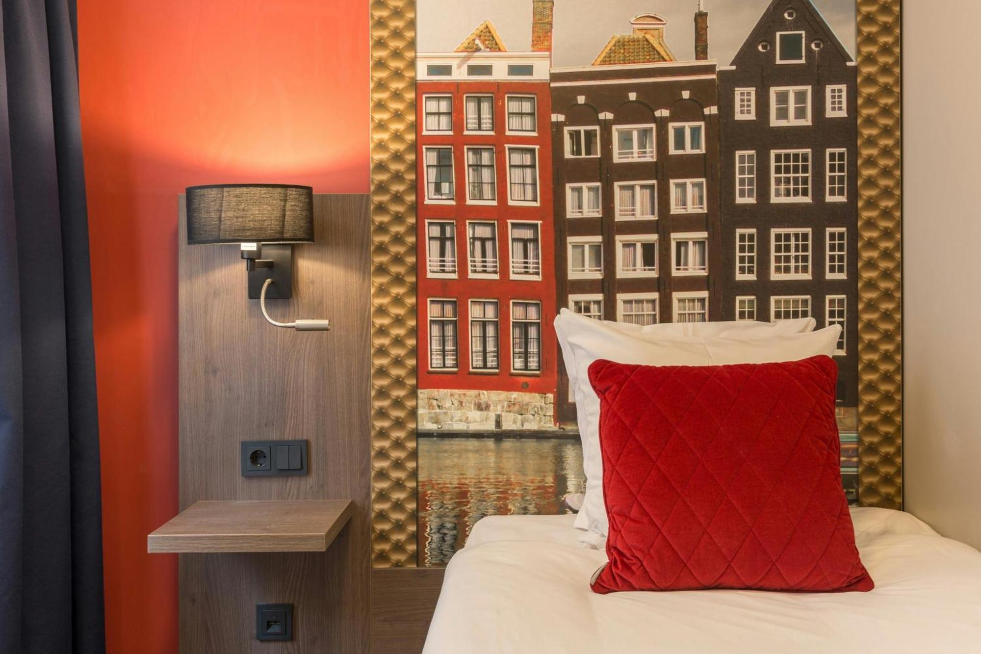 Comfort Room 1 Single Bed