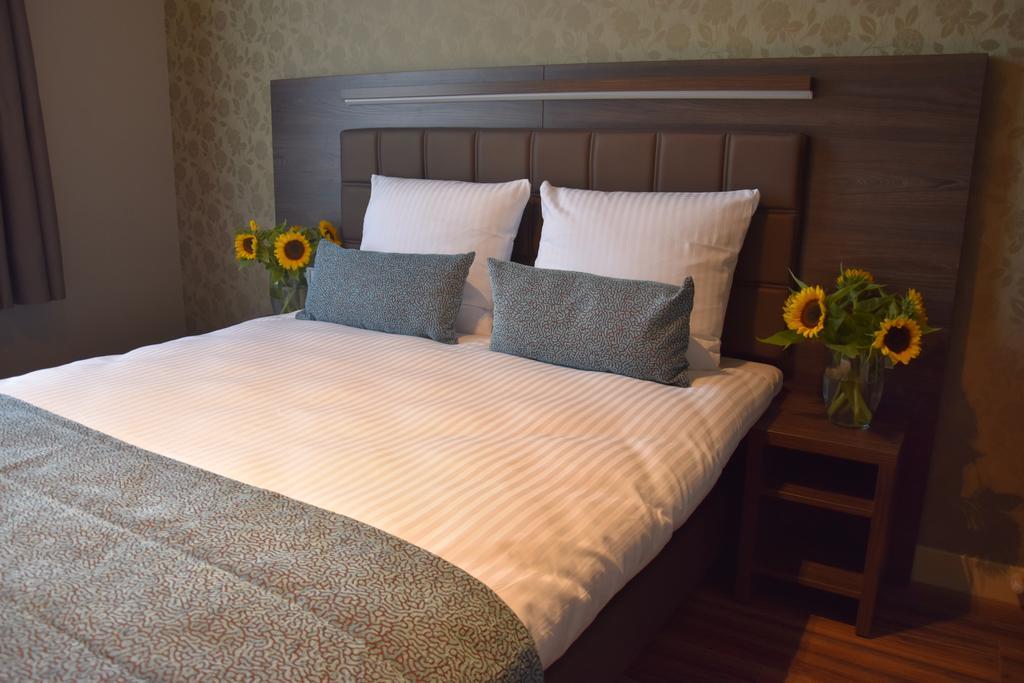 Quarto Duplo com Vista Canal