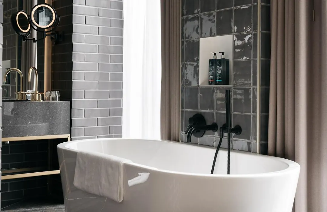 Ruby Emma Hotel Amsterdam By Ihg-1