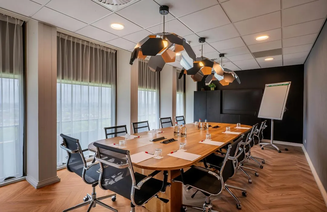 Leonardo Hotel Amsterdam Rembrandtpark-1