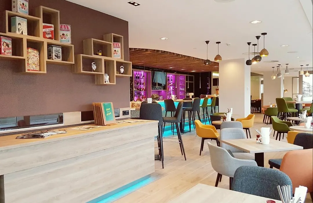 Holiday Inn Amsterdam-1